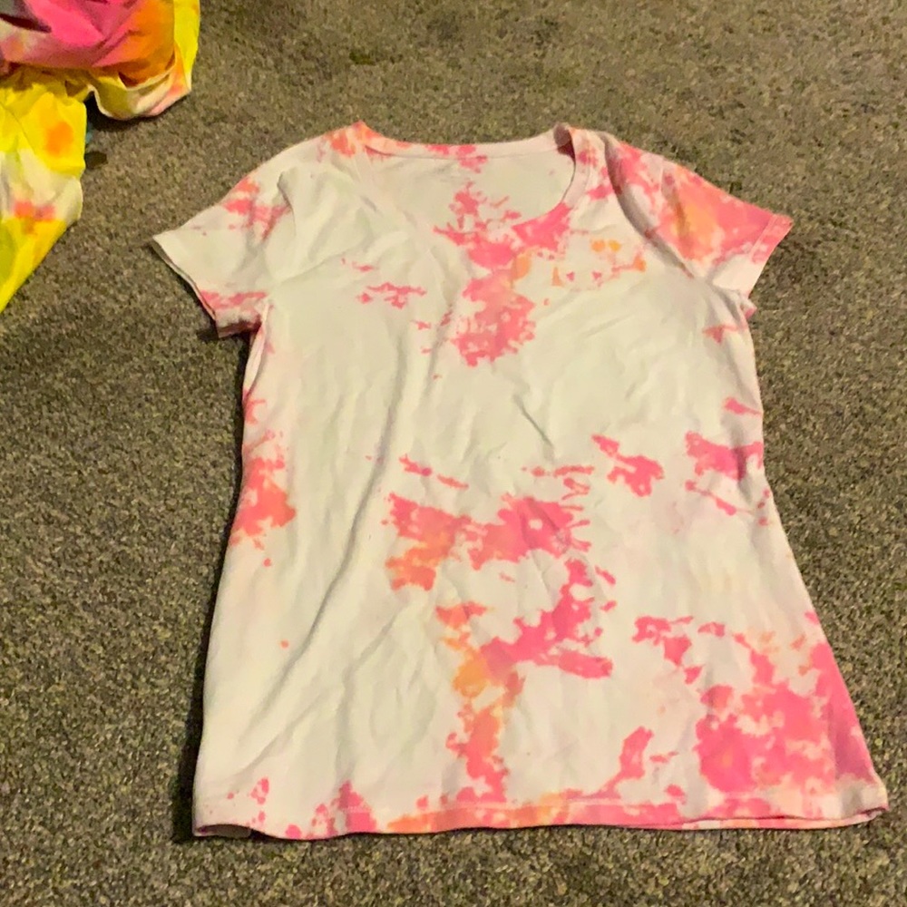 Women’s tie dye shirt. Short sleeved T-shirt size large.